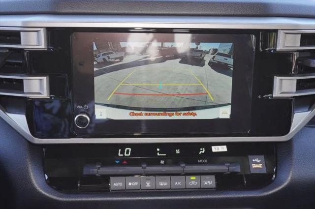 2026 Toyota Tundra SR5 CrewMax 5.5' Bed