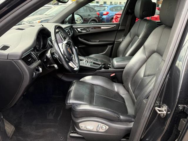 2018 Porsche Macan Base