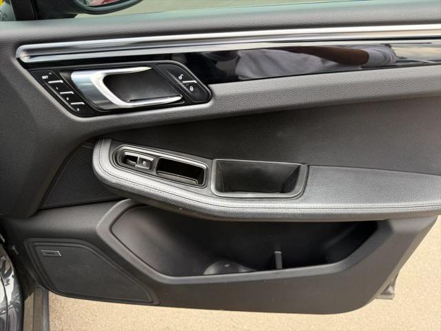 2018 Porsche Macan Base