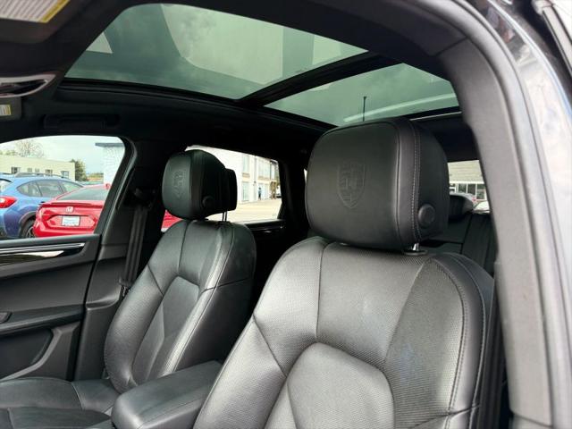 2018 Porsche Macan Base