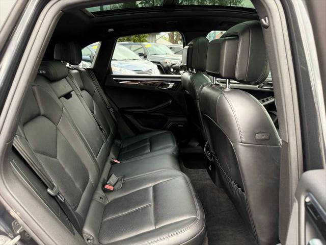 2018 Porsche Macan Base