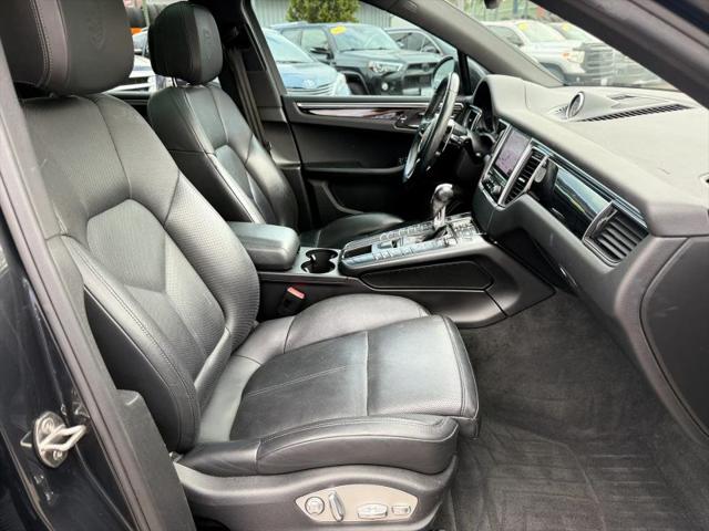 2018 Porsche Macan Base