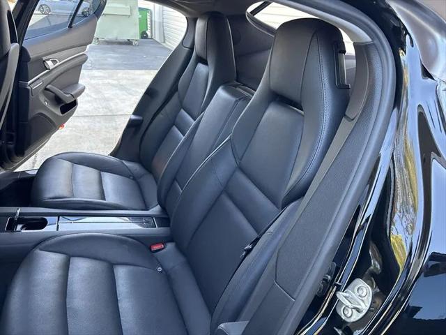 2014 Porsche Panamera 4