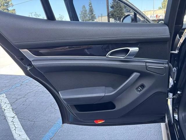 2014 Porsche Panamera 4