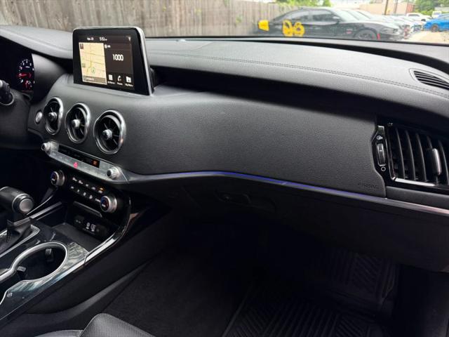 2019 Kia Stinger Base