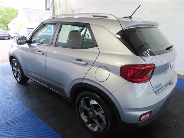 2025 Hyundai Venue SEL