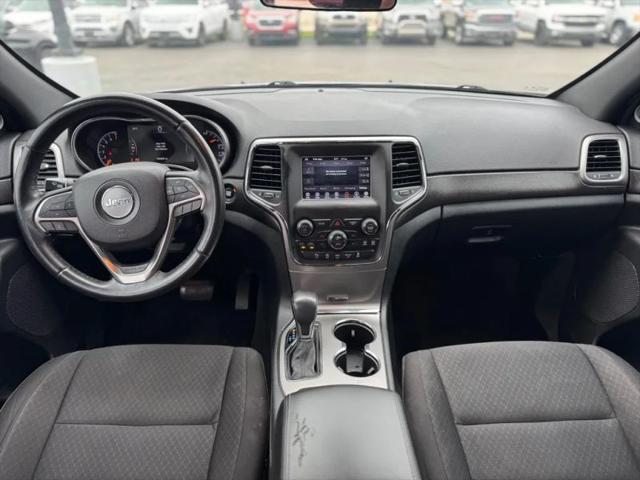 2018 Jeep Grand Cherokee Laredo 4x2