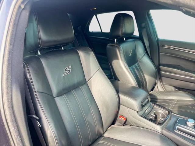 2016 Chrysler 300 300S