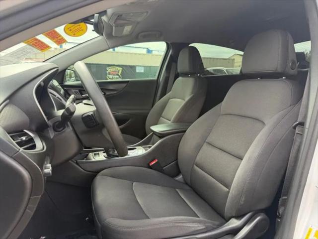 2021 Chevrolet Malibu FWD 1FL