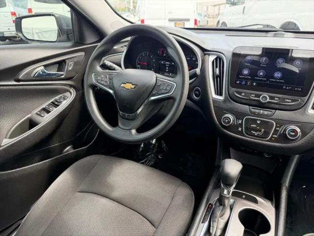 2021 Chevrolet Malibu FWD 1FL
