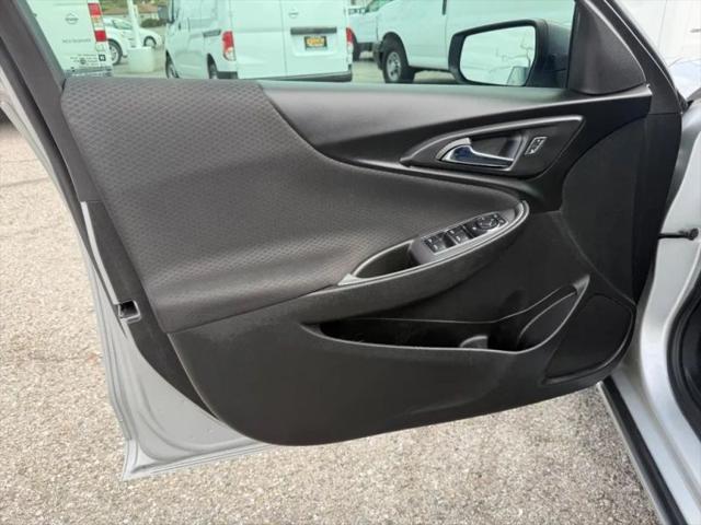 2021 Chevrolet Malibu FWD 1FL