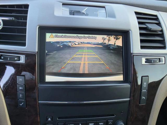 2012 Cadillac Escalade Luxury