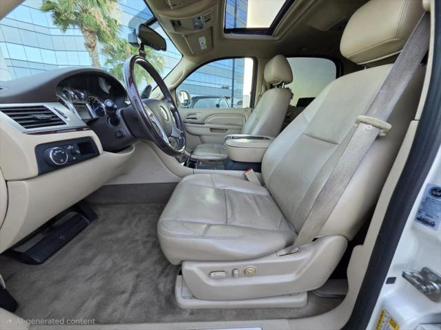 2012 Cadillac Escalade Luxury