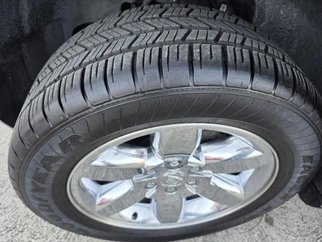 2012 Cadillac Escalade Luxury