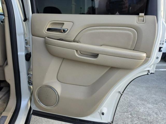 2012 Cadillac Escalade Luxury