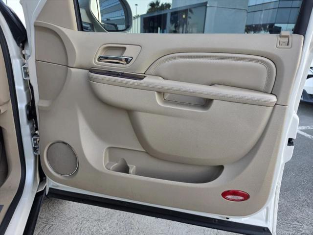 2012 Cadillac Escalade Luxury