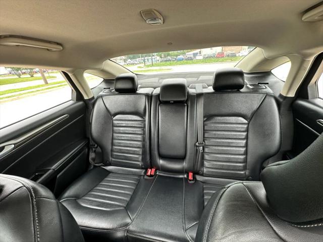 2017 Ford Fusion Hybrid SE