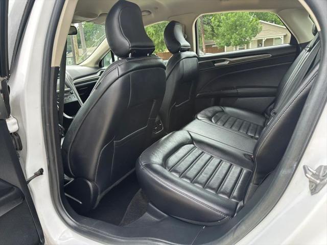 2017 Ford Fusion Hybrid SE