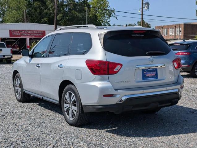 2017 Nissan Pathfinder SV