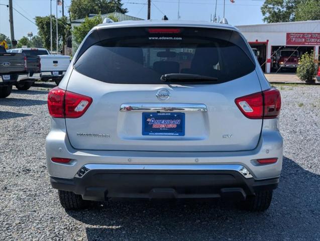 2017 Nissan Pathfinder SV