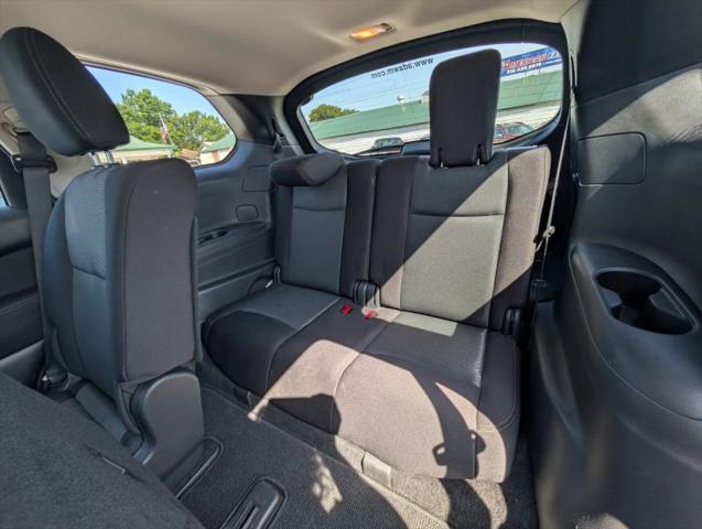 2017 Nissan Pathfinder SV