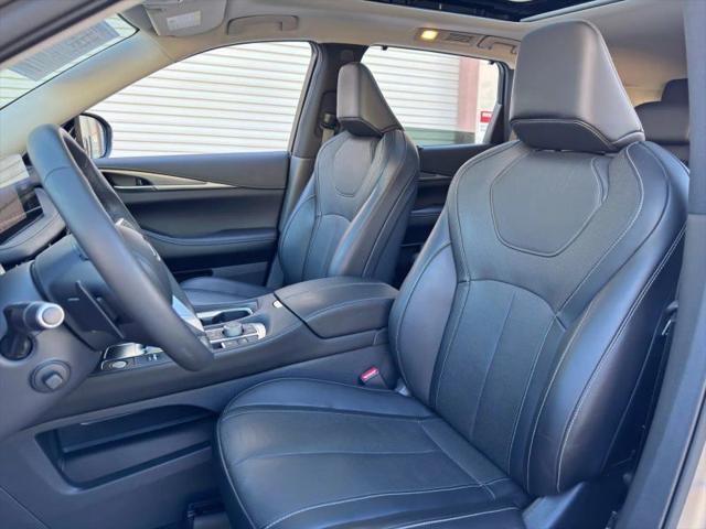 2023 INFINITI QX60 LUXE AWD