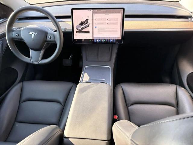 2025 Tesla Model Y Long Range Dual Motor All-Wheel Drive
