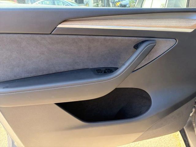 2025 Tesla Model Y Long Range Dual Motor All-Wheel Drive