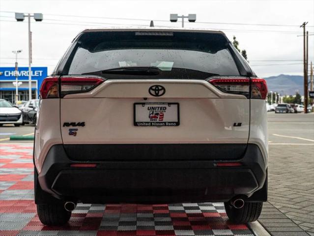 2025 Toyota RAV4 LE
