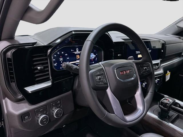 2026 GMC Sierra 1500 Crew Cab, Standard Bed, SLT, 4WD