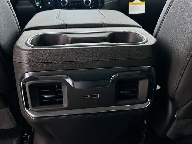 2026 GMC Sierra 1500 Crew Cab, Standard Bed, SLT, 4WD