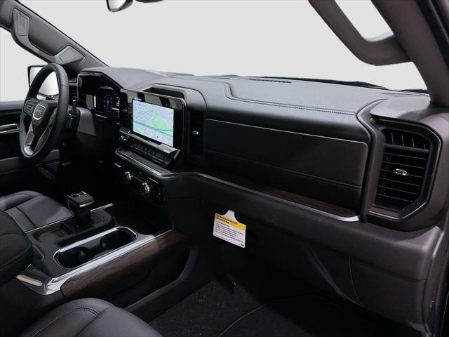 2026 GMC Sierra 1500 Crew Cab, Standard Bed, SLT, 4WD