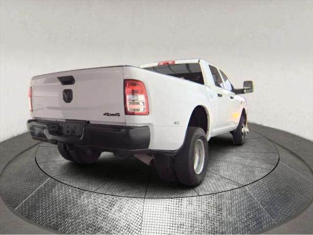 2024 Ram 3500 Tradesman Crew Cab 4x4 8' Box