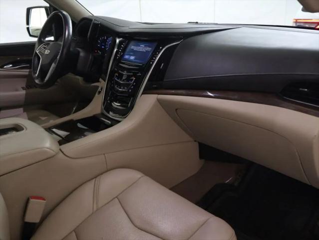 2018 Cadillac Escalade ESV Luxury