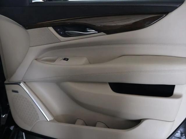 2018 Cadillac Escalade ESV Luxury