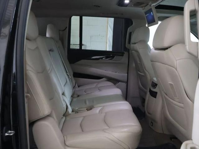2018 Cadillac Escalade ESV Luxury
