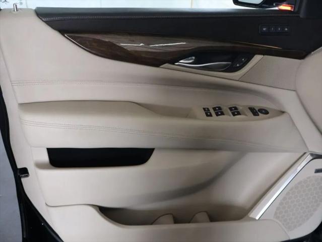 2018 Cadillac Escalade ESV Luxury