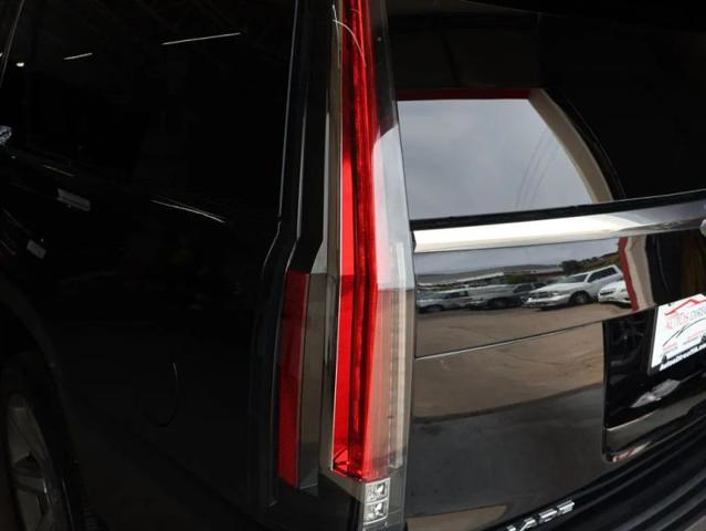 2018 Cadillac Escalade ESV Luxury