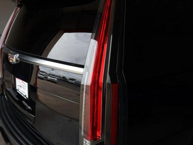 2018 Cadillac Escalade ESV Luxury