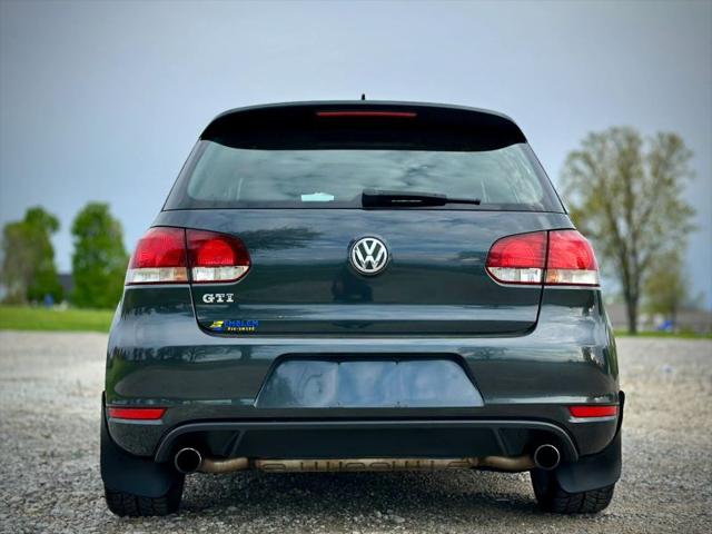 2011 Volkswagen GTI 2-Door Autobahn