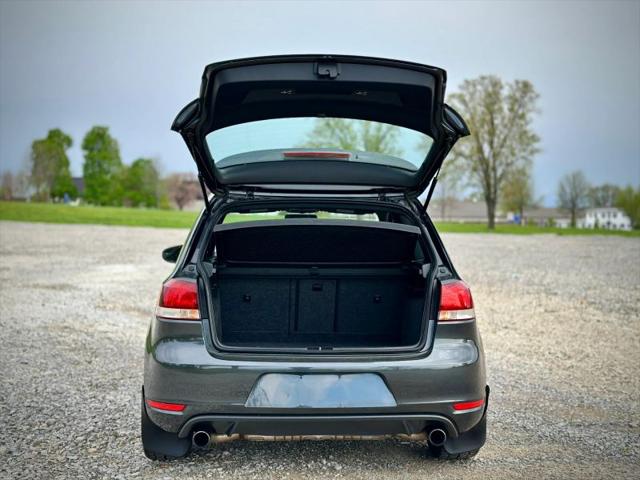 2011 Volkswagen GTI 2-Door Autobahn