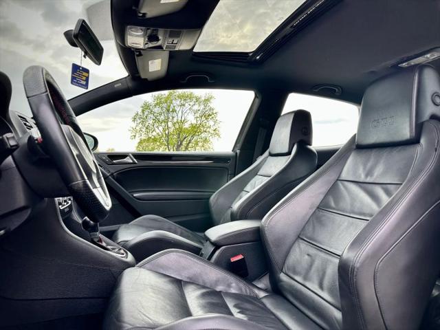 2011 Volkswagen GTI 2-Door Autobahn