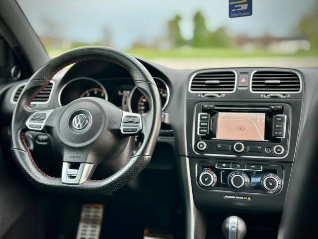 2011 Volkswagen GTI 2-Door Autobahn