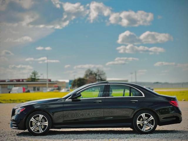2017 Mercedes-Benz E-CLASS E 300 E 300