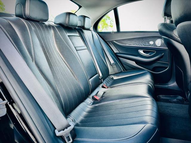 2017 Mercedes-Benz E-CLASS E 300 E 300
