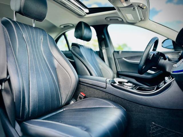 2017 Mercedes-Benz E-CLASS E 300 E 300