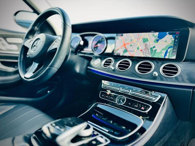 2017 Mercedes-Benz E-CLASS E 300 E 300