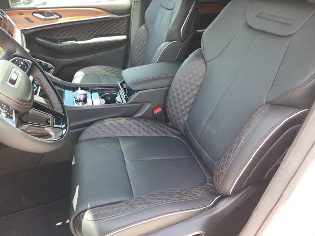 2026 Jeep Grand Cherokee Summit 4x4