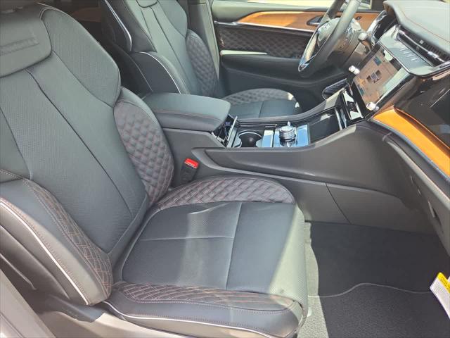 2026 Jeep Grand Cherokee Summit 4x4
