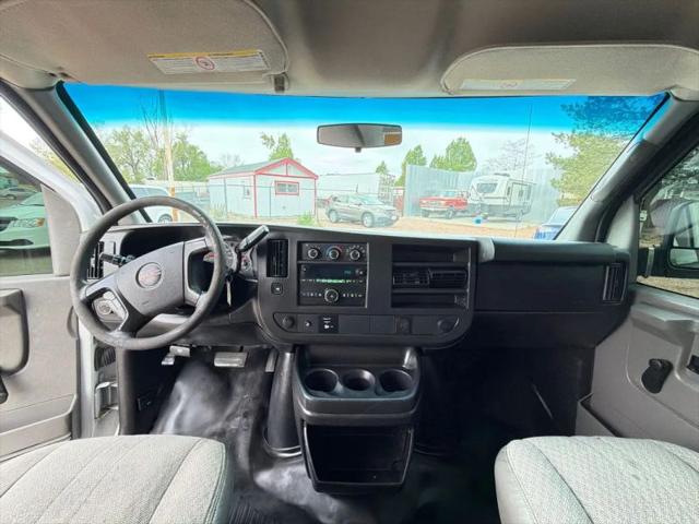 2015 GMC Savana Cutaway 3500